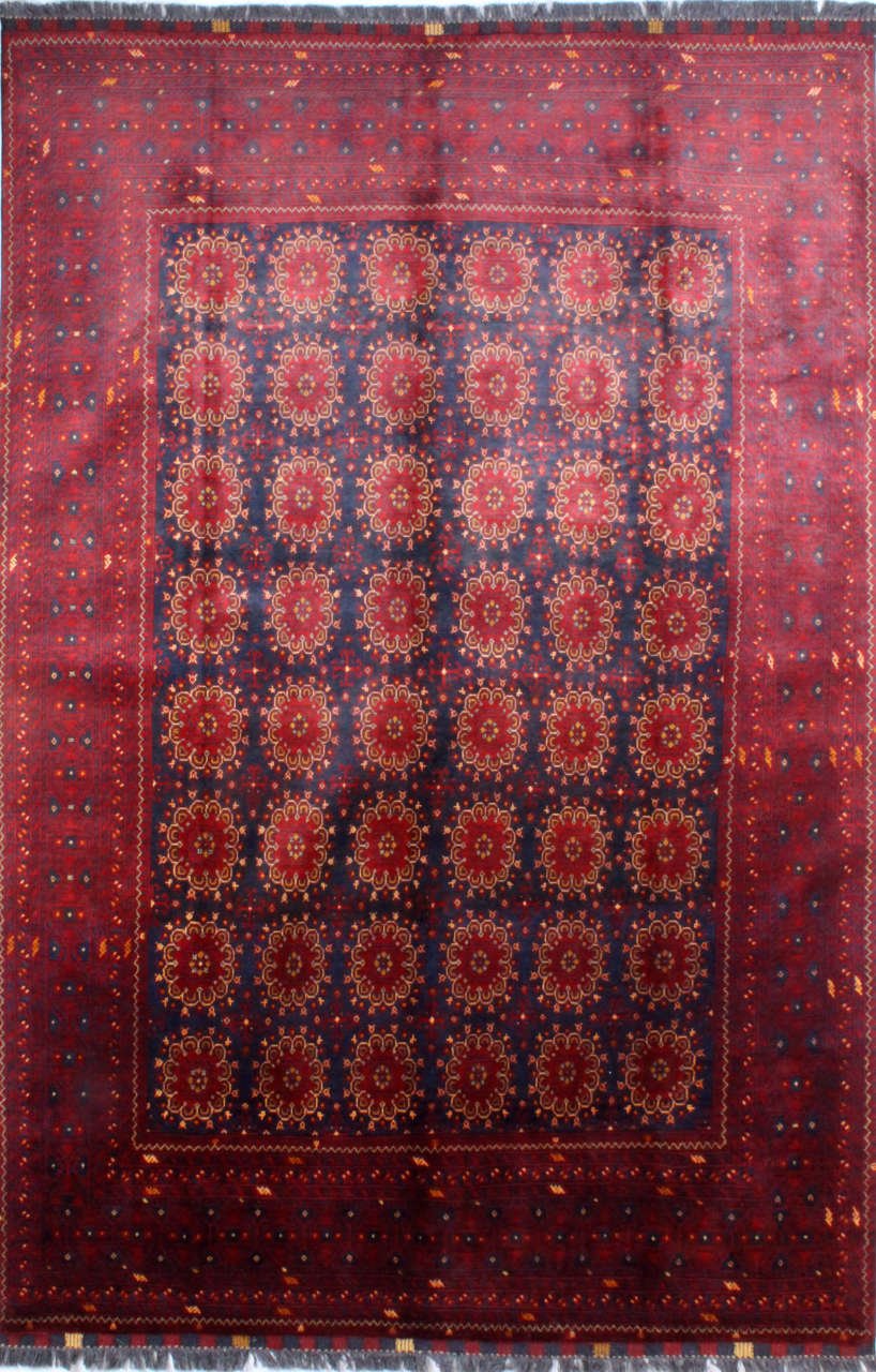 Ortası Büyük Çiçekli Afgan Halısı