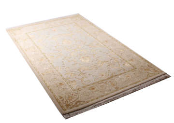 İpek Desenli Neo Klasik Halı