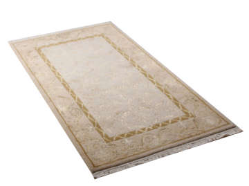 Desenleri İpek Yatak Odası Halısı