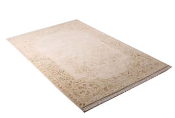 Desenleri İpekli El Halısı