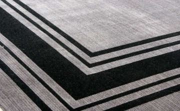 Kenarı Siyah Ortası Gri Desensiz Halı 2.00 x 2.90