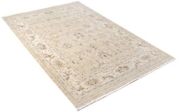 Natural Renk Uşak Yün Halısı