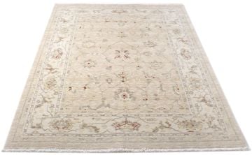Natural Color Uşak Wool Carpet