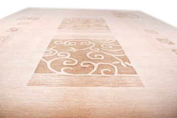 El Dokuması Yün Halı