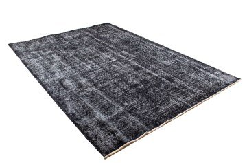 Tıraşlanmış Siyah Desensiz Halı