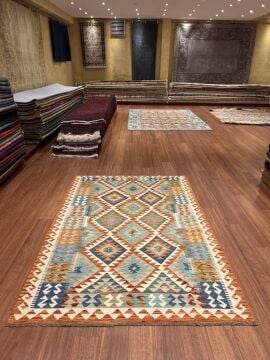 Çapraz DesenliKilim