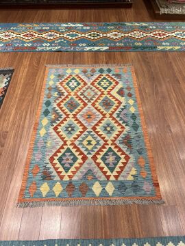 Küçük Boy Kilim