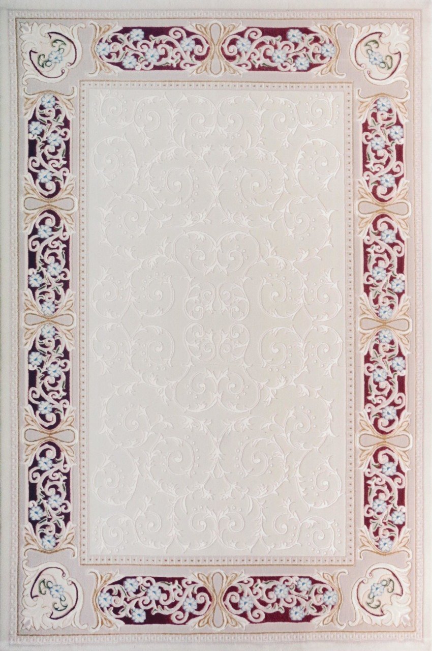 Kırmızı Bordürlü Klasik Halı