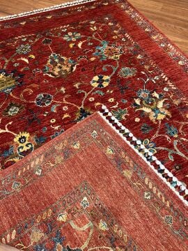 Kırmızı Renk Çiçekli Sultani Halısı